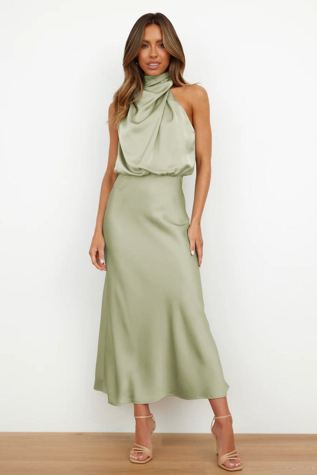 La Musa™ | Abito midi con scollatura moderna