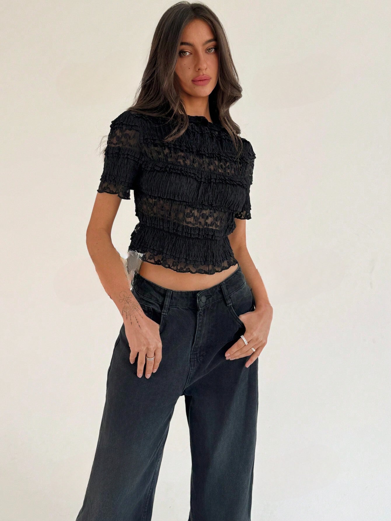 La Musea™ | Top cropped
