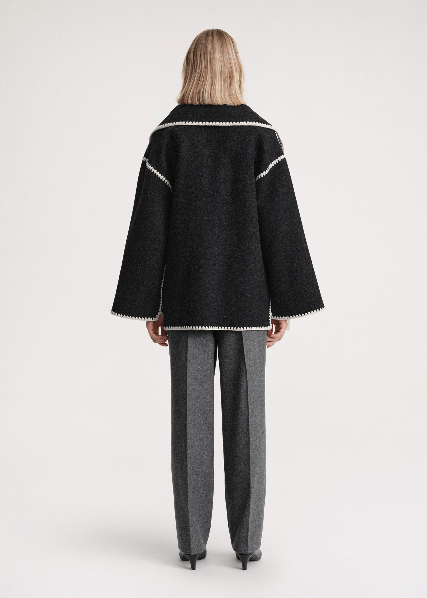 La Musea™ | Cappotto con sciarpa incorporata