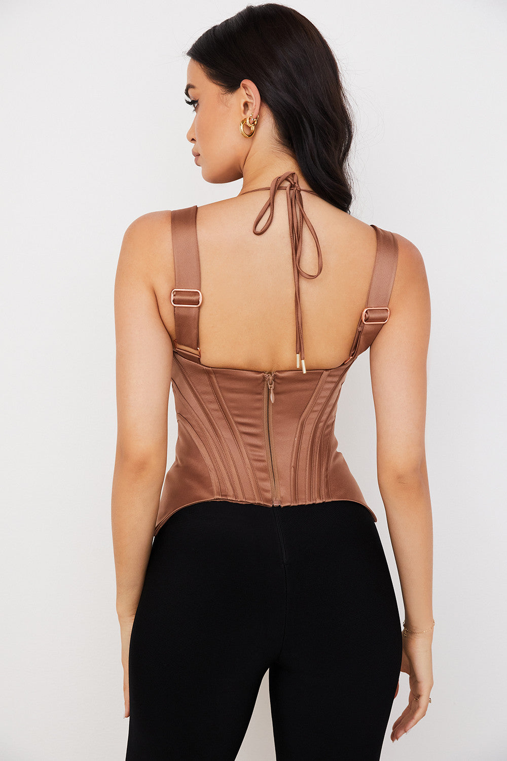 La Musea™ | Top a bustino in raso con peplum